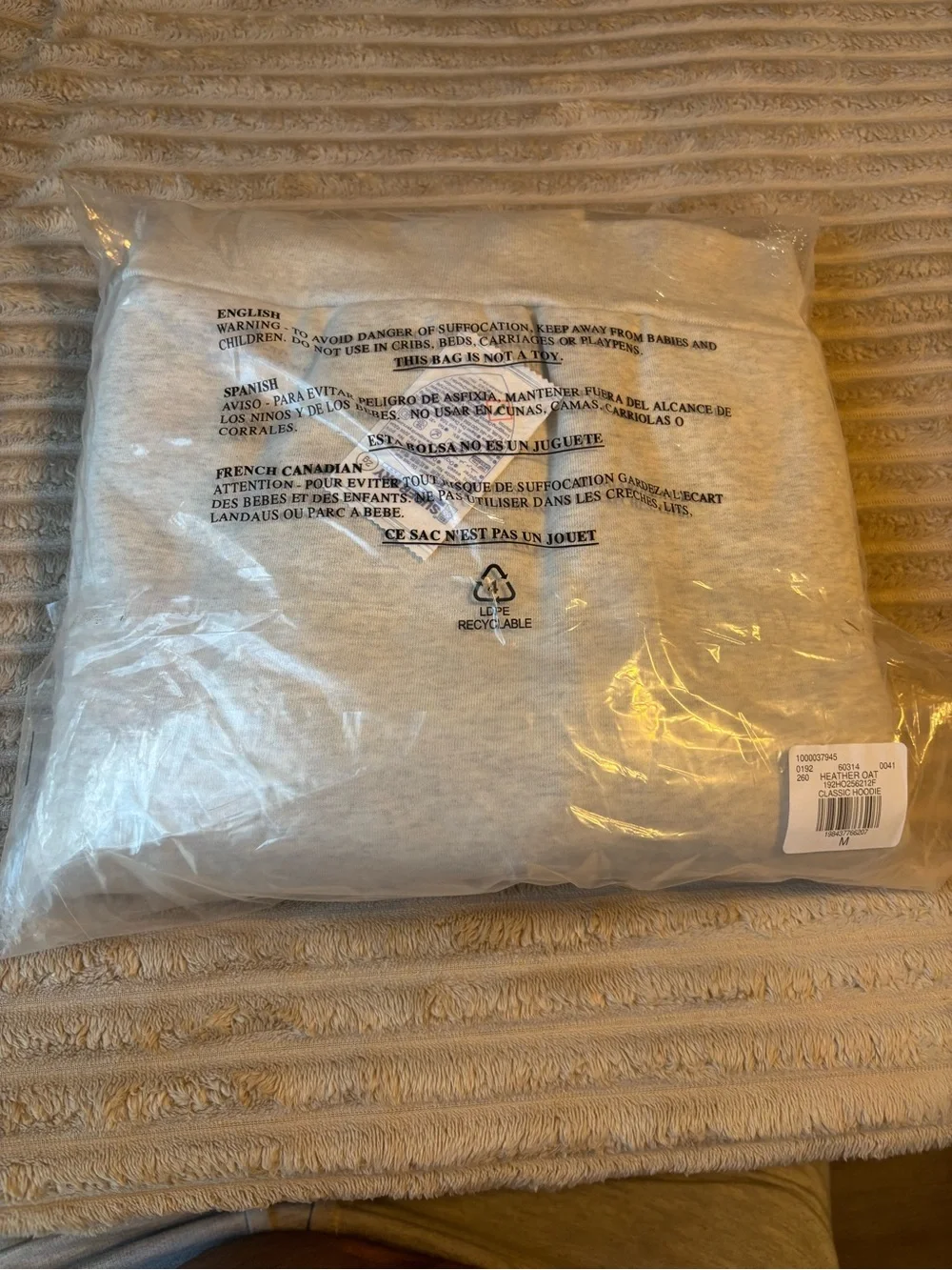 Essentials minimalist pullover